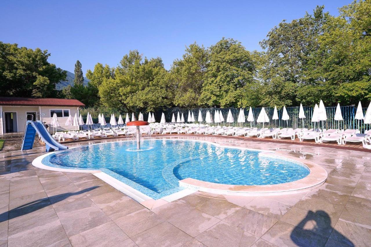 7 Lakes Camping Sapareva Banya Extérieur photo