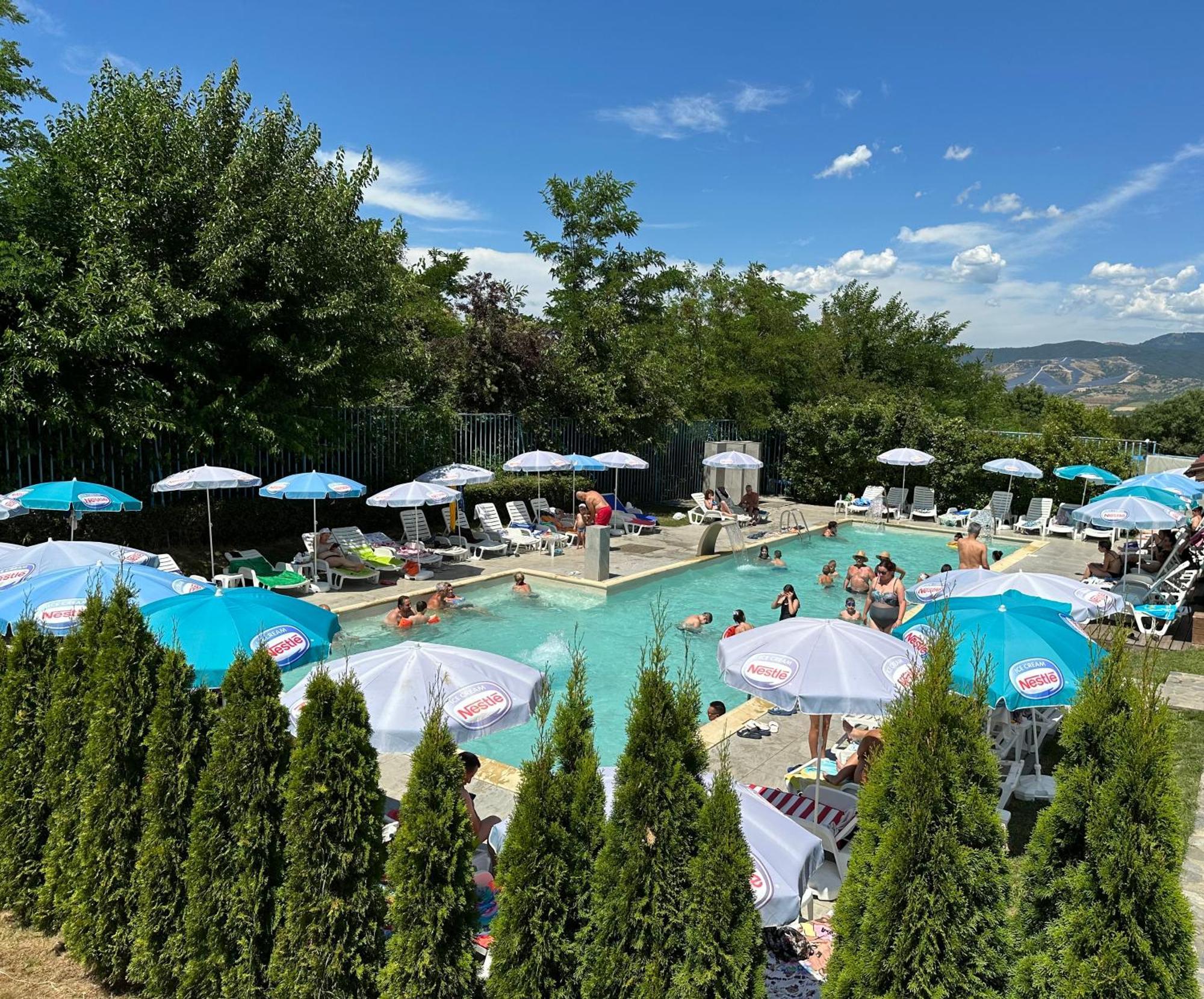7 Lakes Camping Sapareva Banya Extérieur photo